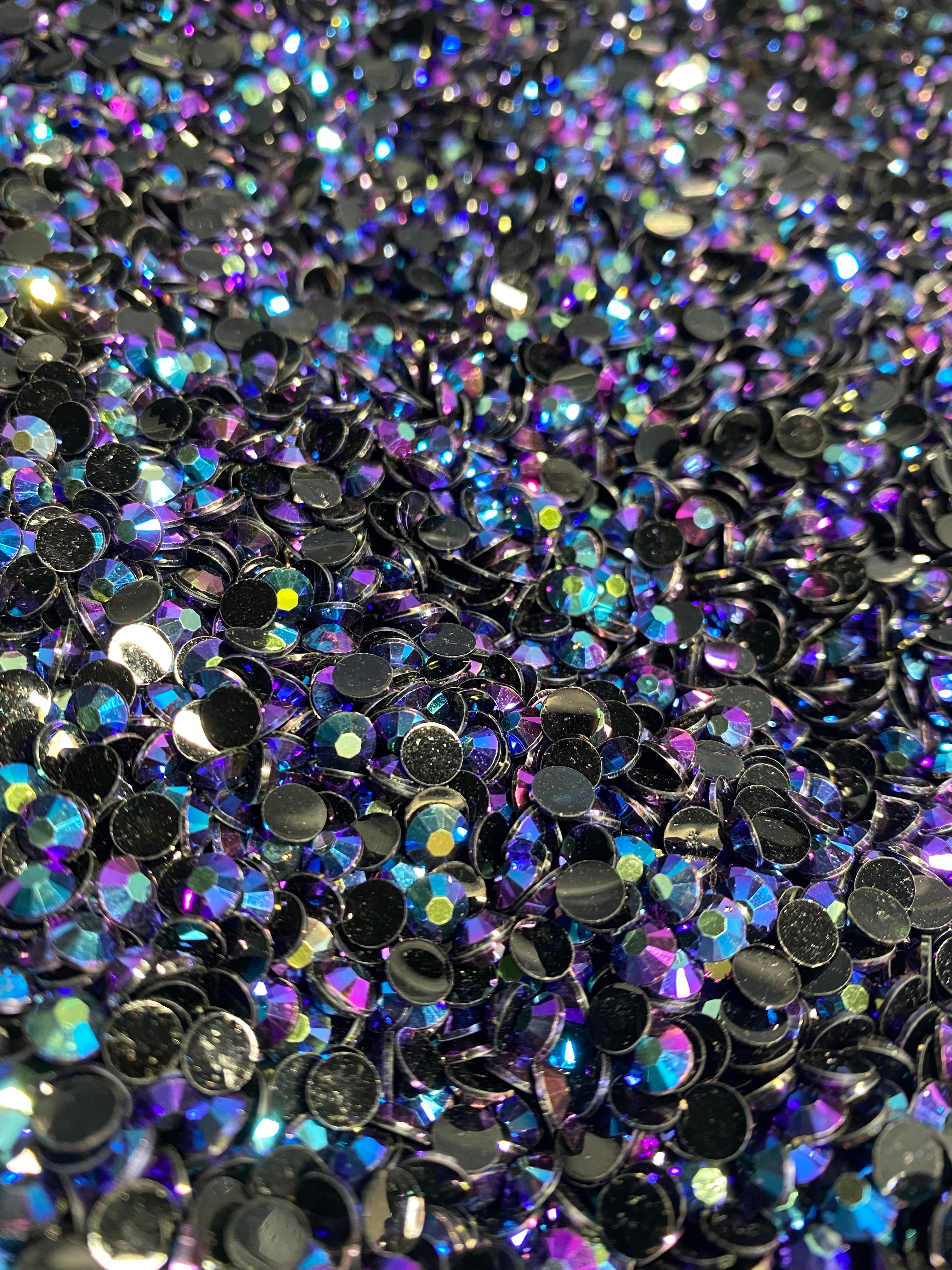 AB Super nova – Black Diamond Rhinestones